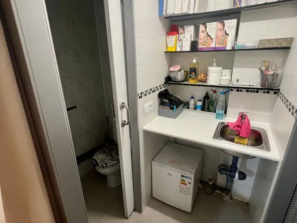 Local en Negocio en Calle de Mossèn Cinto Verdaguer, 13, Sant Adriá Nord, Sant Adriá Nord - Foto 8