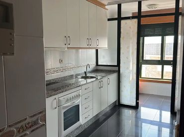 Piso en  Avenida de Emilio Martínez Garrido 9 - Foto 1