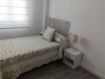 Piso en barrio - Foto 6