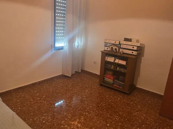 Piso en Avenida del Primer de Maig - Foto 8