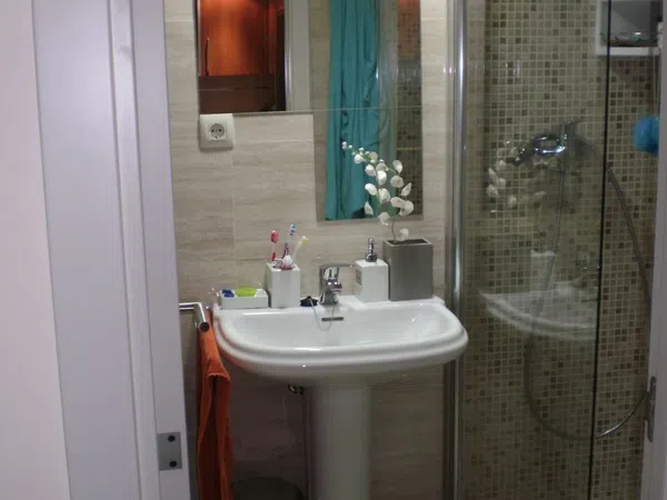 Piso en avenida de Carlos Haya, 5 - Foto 2