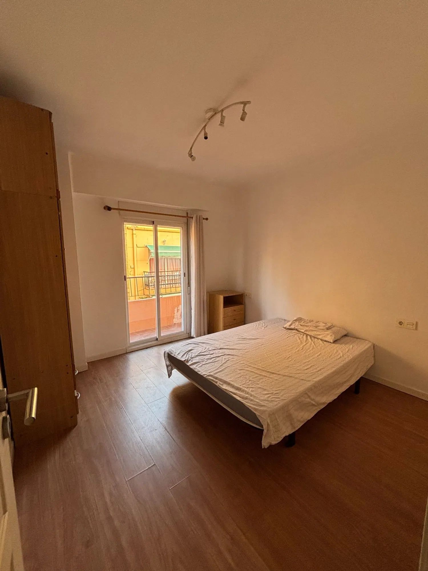 Piso en calle de les Alqueries de Bellver, 15 - Foto 2