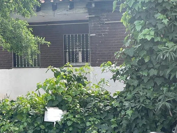 Chalet pareado en Colonia Torres Garrido, 49