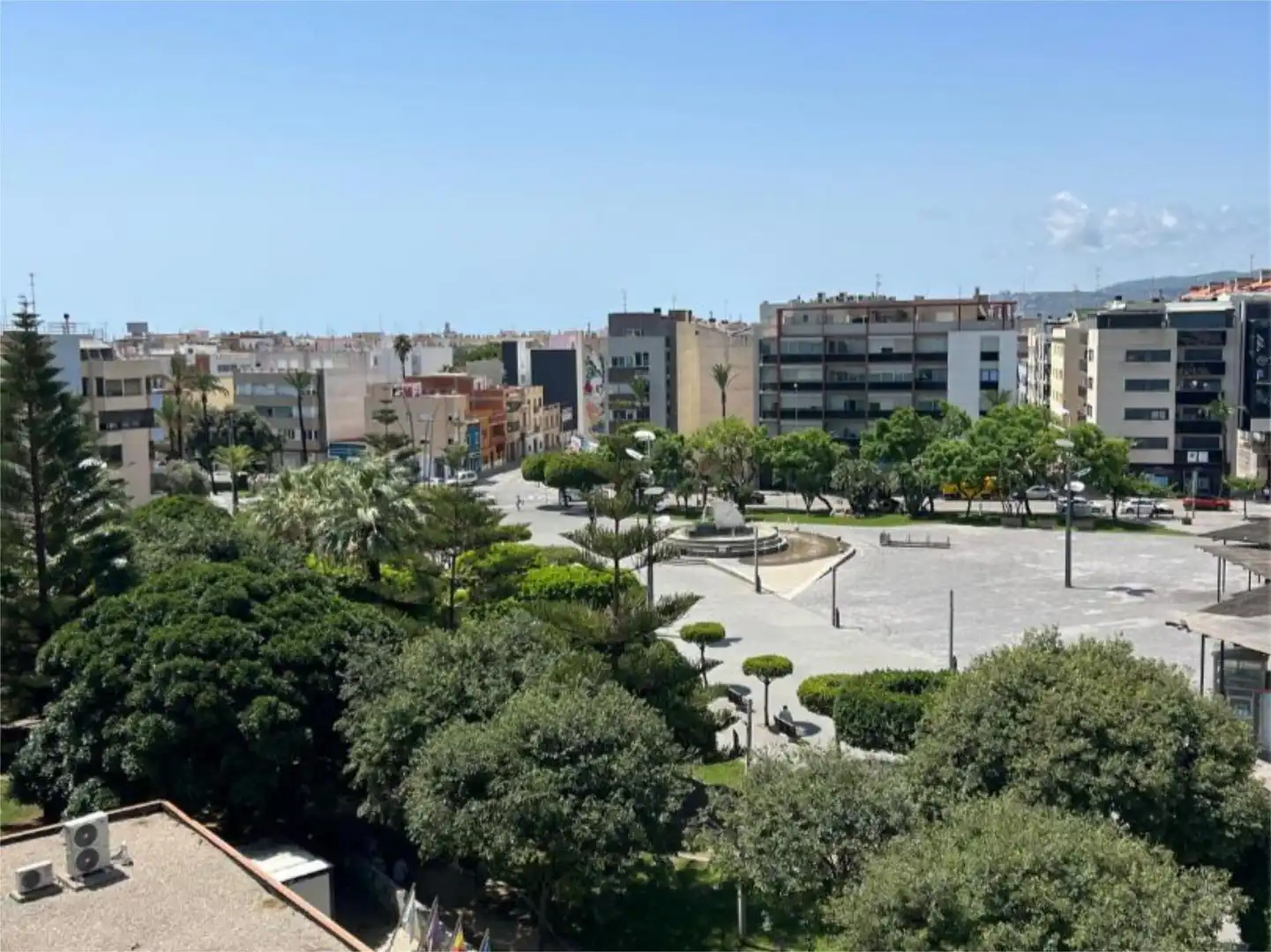 Piso en  Plaça Constitució 1 - Foto 2