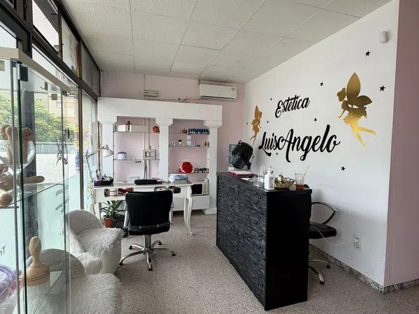 Local en Centro estético en Calle Bòbiles, 70, La Florida - Foto 4