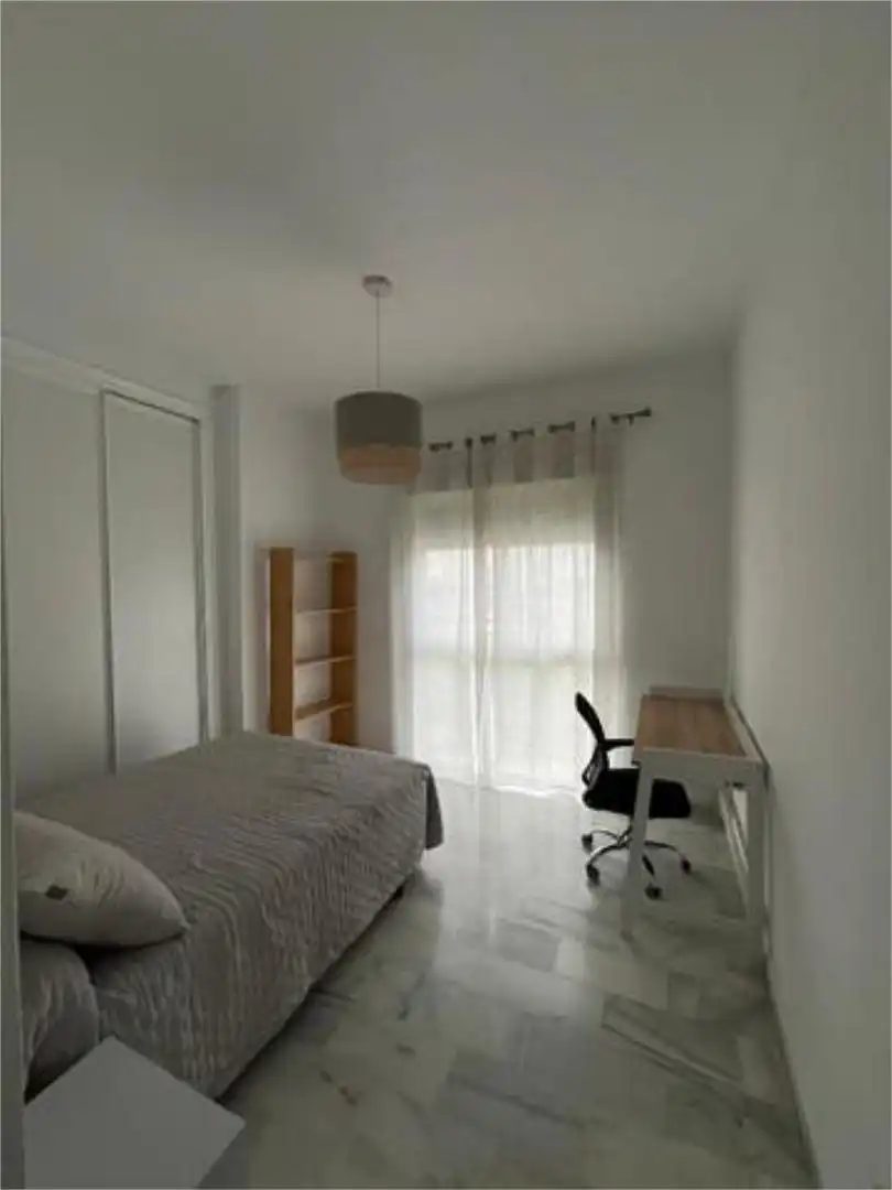 Piso en Nervión - Foto 5