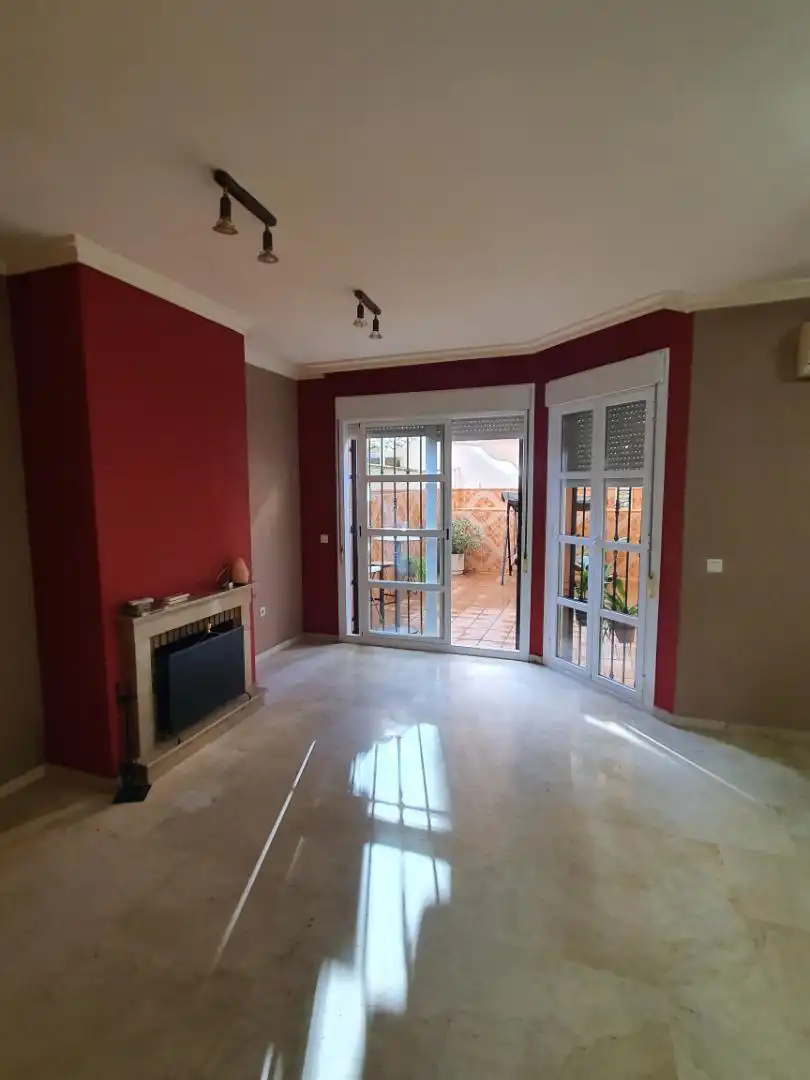 Casa adosada en  Avenida Mariana de Pineda 95 - Foto 7