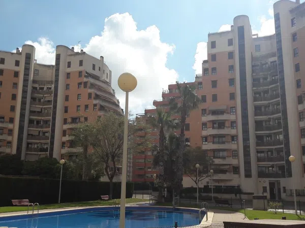 Piso en paseo Clara Campoamor, 3