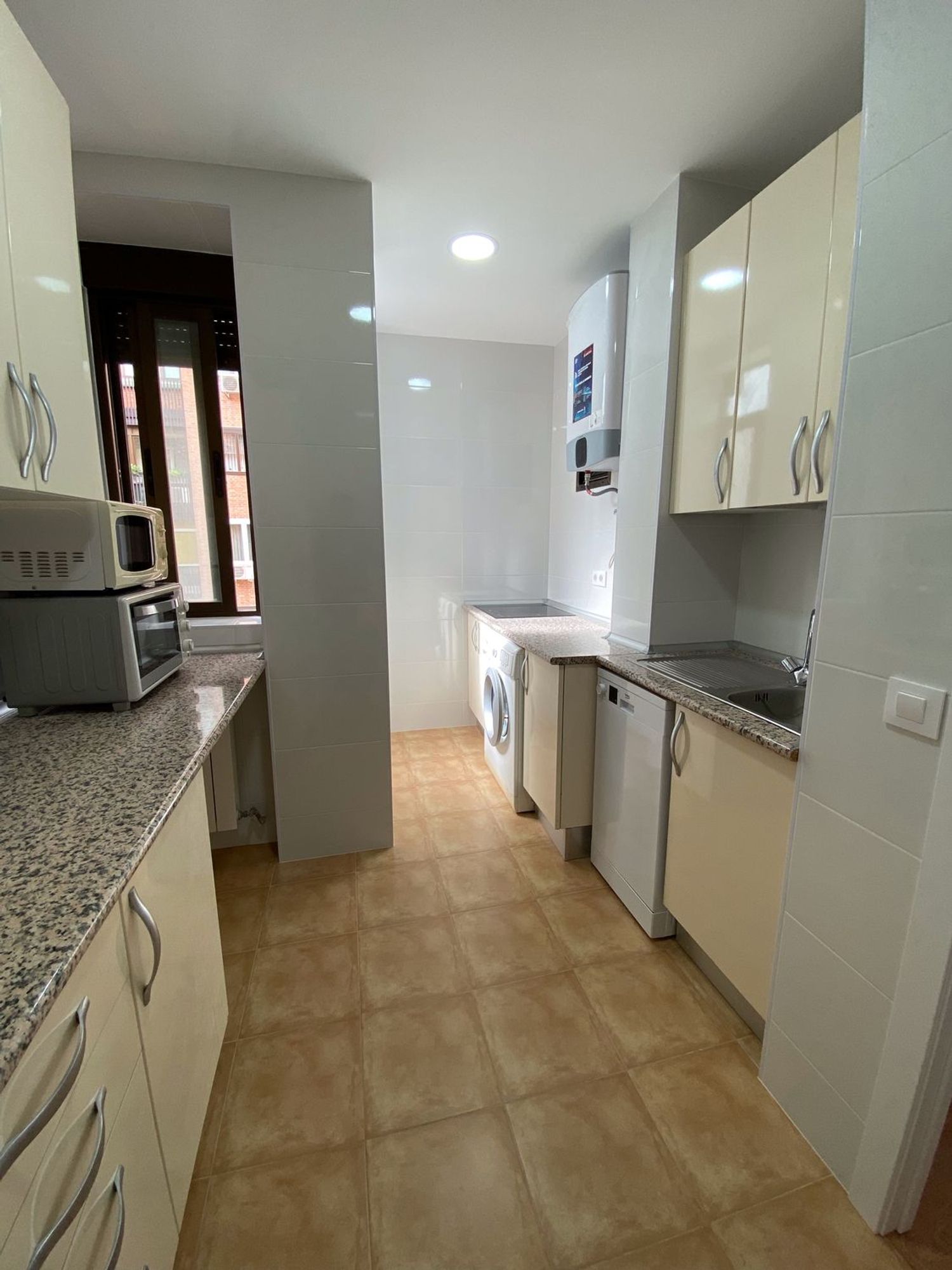 Piso en Barrio Valdezarza - Foto 3