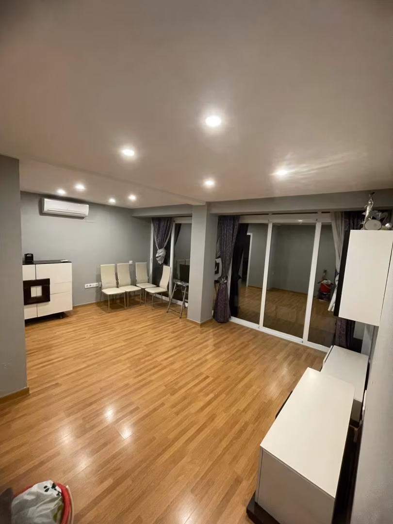 Piso en  Calle Evangelista 41