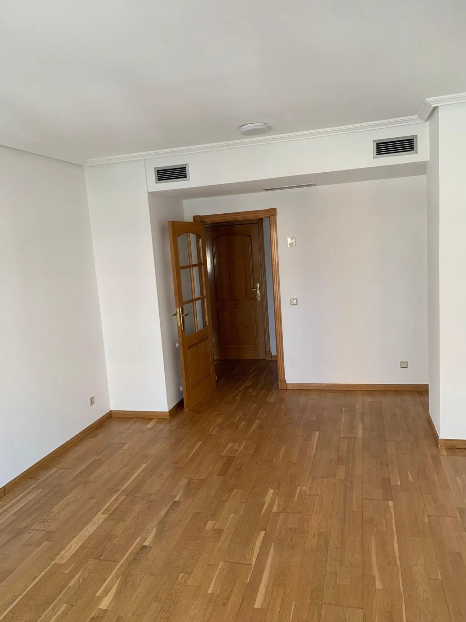 Piso en avenida Talgo, 81 - Foto 2