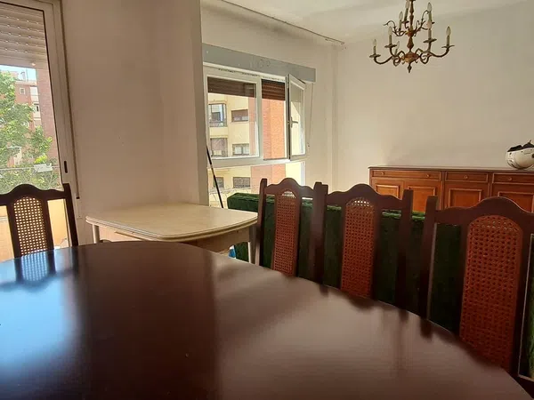 Dúplex en calle Julián Gayarre, 16