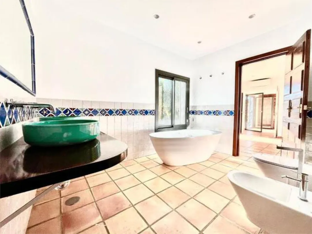 Casa adosada en Nagüeles - Foto 1