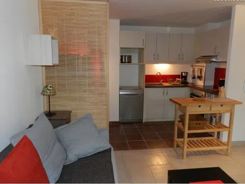 Estudio en ronda de Sant Antoni, 2