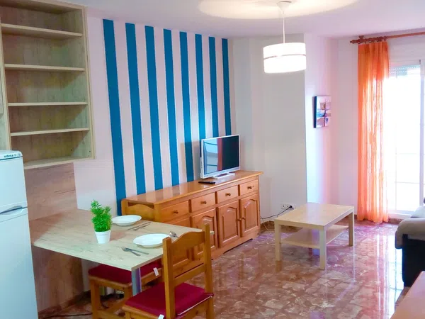 Piso en calle Turia, 3
