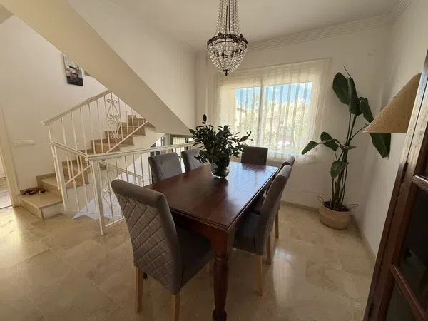 Chalet adosado en Urbanización Condes de Iza s/n, Rodeo Alto-Guadaiza-La Campana - Foto 5