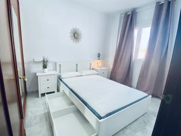 Piso en avenida Reyes Católicos, 55 - Foto 6