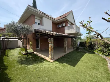 Chalet en Las Rozas de Madrid - Foto 1