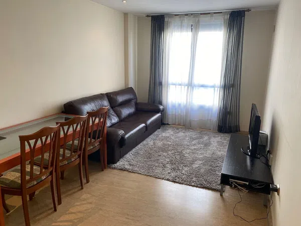 Piso en calle de Juan Bravo, 45