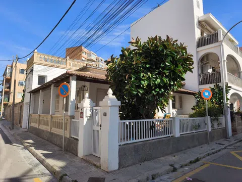 Casa independiente en calle del Llebeig, 10