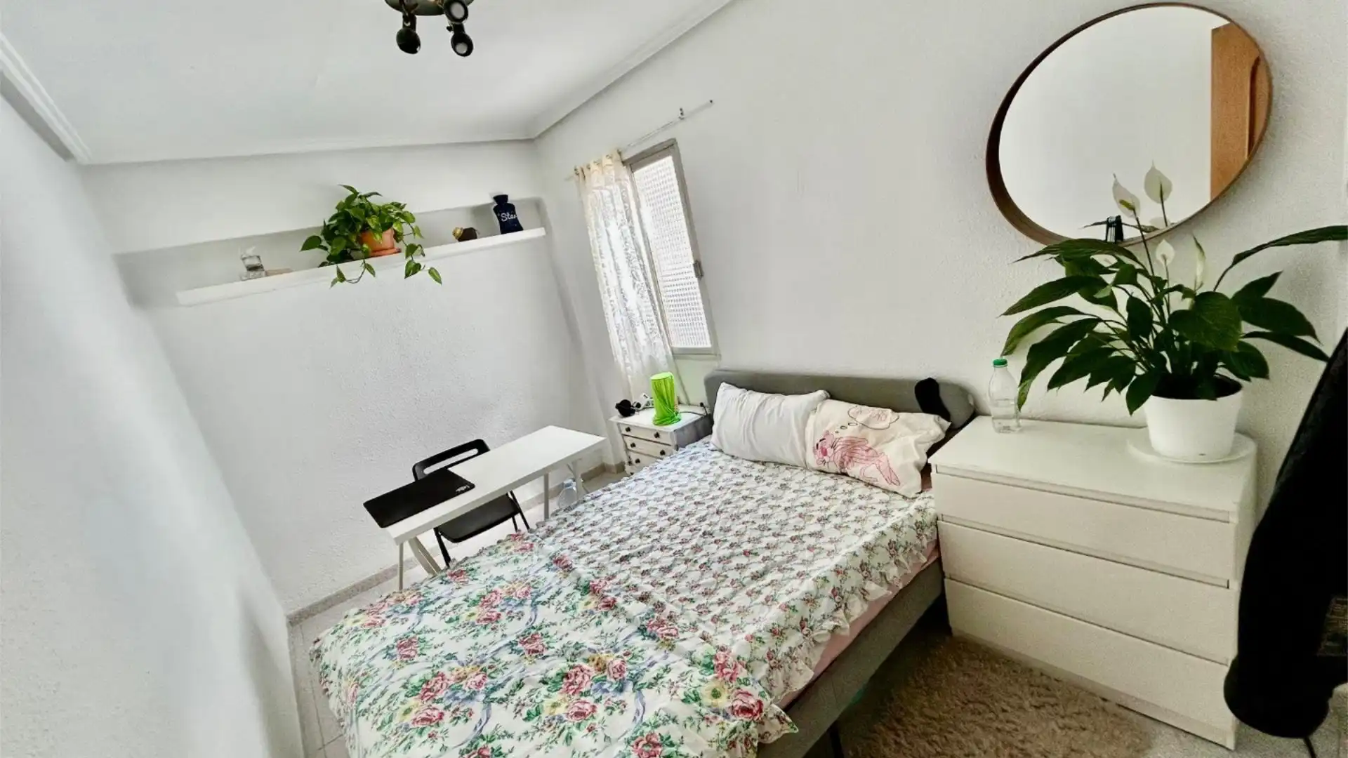 Piso en  Plaça Manuel Sanchís Guarner 13 - Foto 5