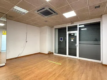 Local comercial en Badalona - Foto 2