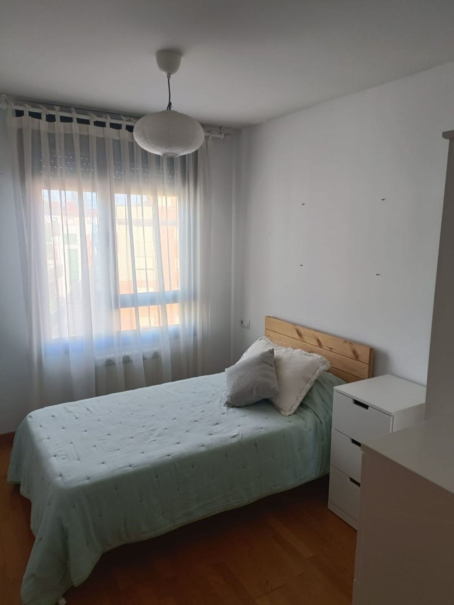 Piso en Calle Clara Campoamor, 1, HUCA-La Cadellada - Foto 4