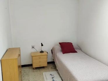 Piso en  Carrer de l'Est 52 - Foto 2