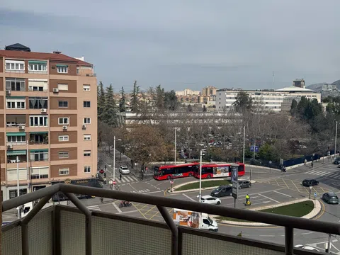 Piso en plaza Albert Einstein, 7 - Foto 3