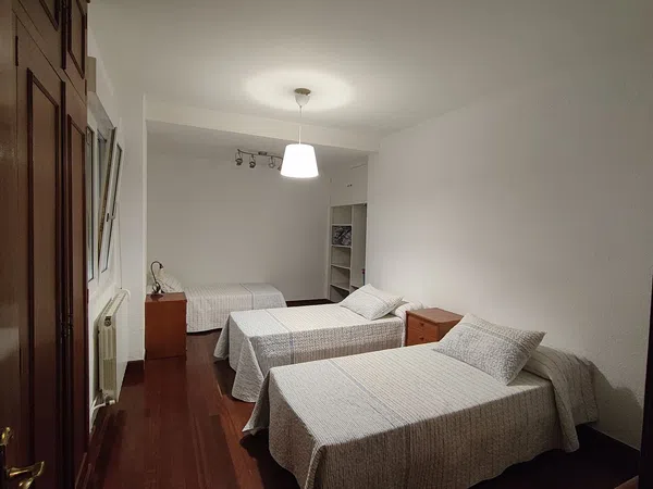 Piso en calle Castilla, 33 - Foto 2