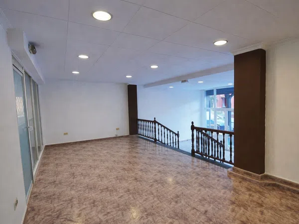 Local en calle de Francesc Macià, 12 - Foto 4