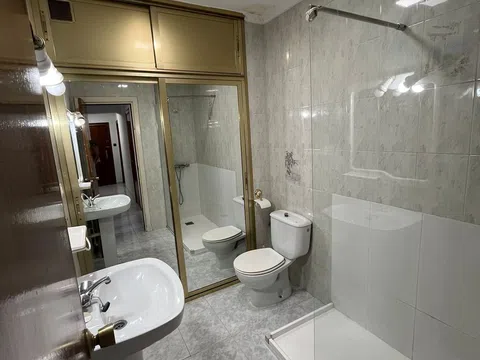 Piso en avenida de Italia, 53