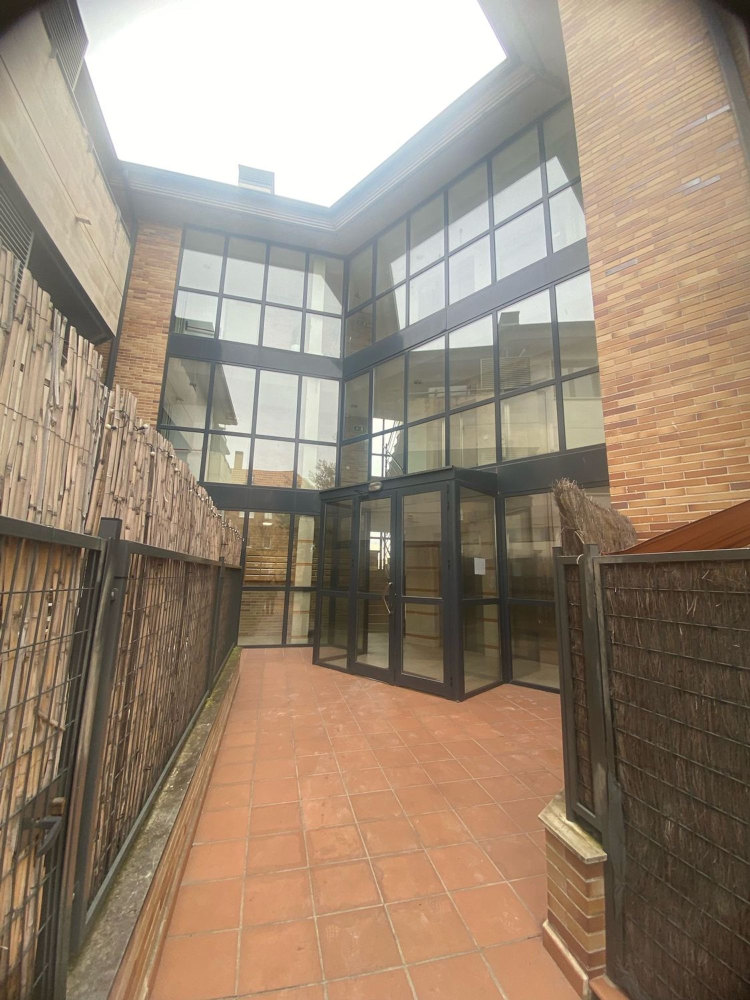 Piso en calle Isla de Lobeira, 104