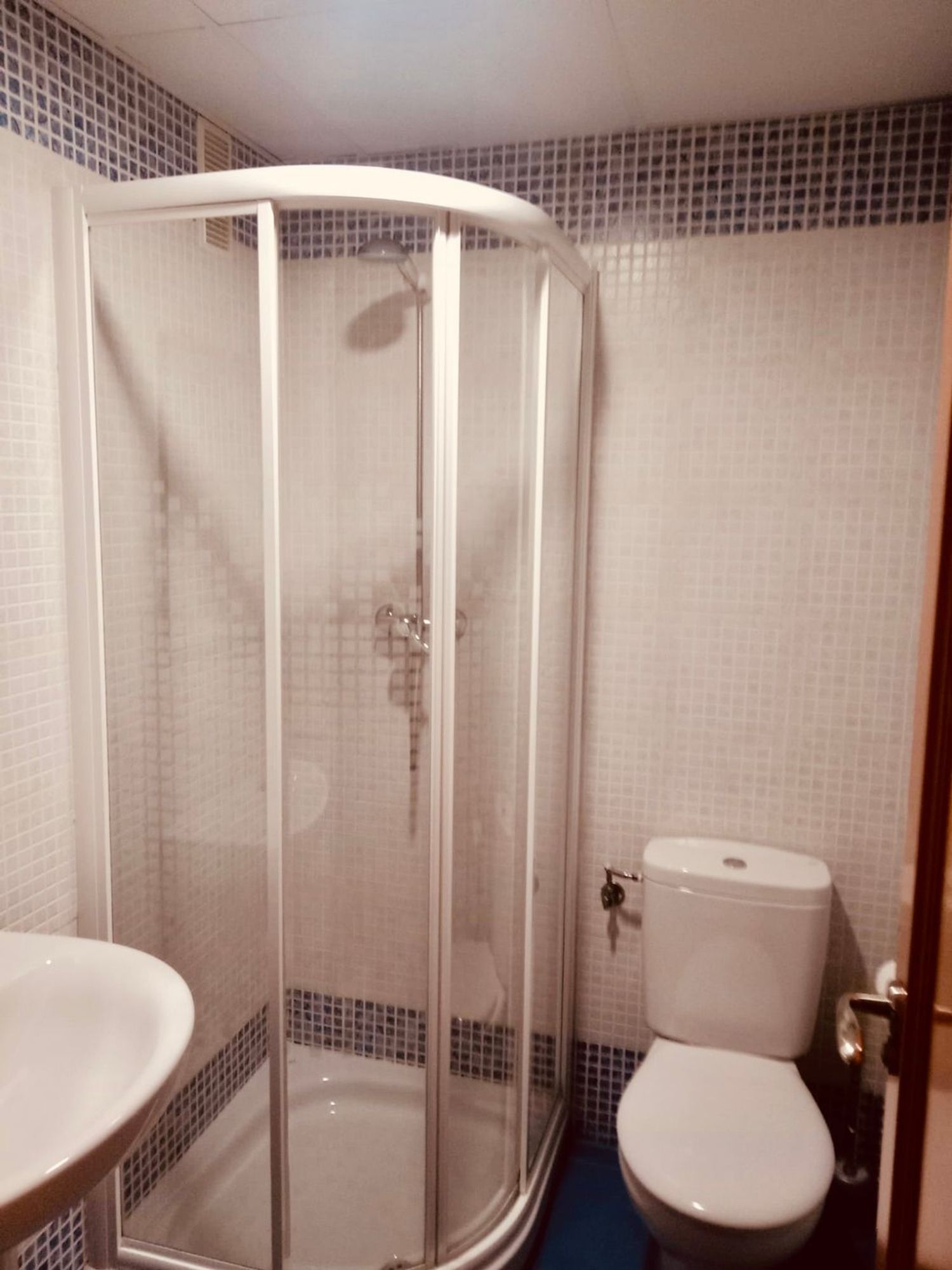 Piso en calle Héroe de Sostoa, 112 - Foto 4