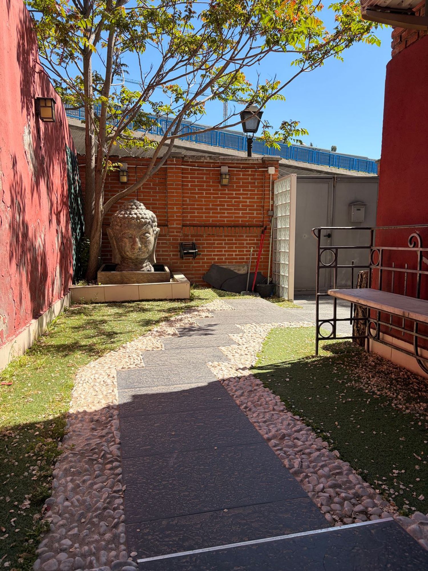 Chalet adosado en avenida del Levante, 49 - Foto 1