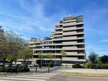 Piso en  Avenida de Juan Antonio Samaranch 124