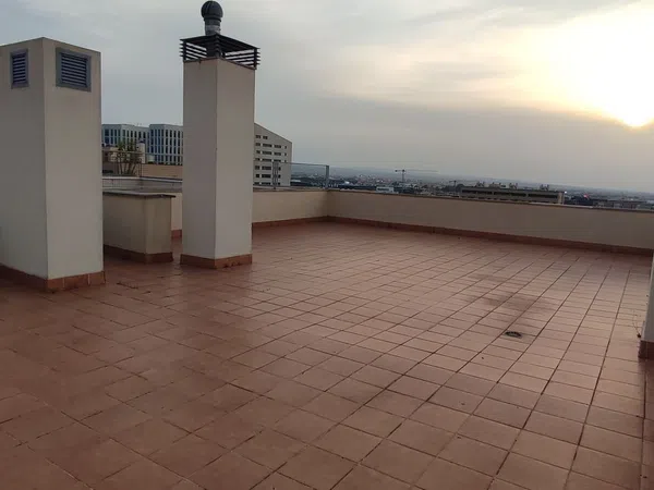 Piso en avenida de la Ilustración, 85 - Foto 3