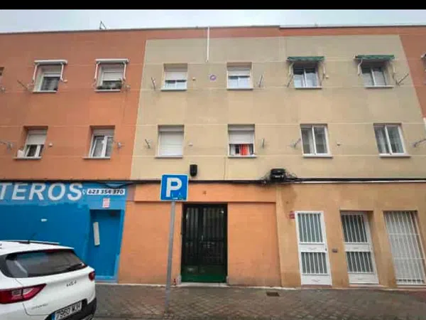 Piso en calle de Villajimena, 18