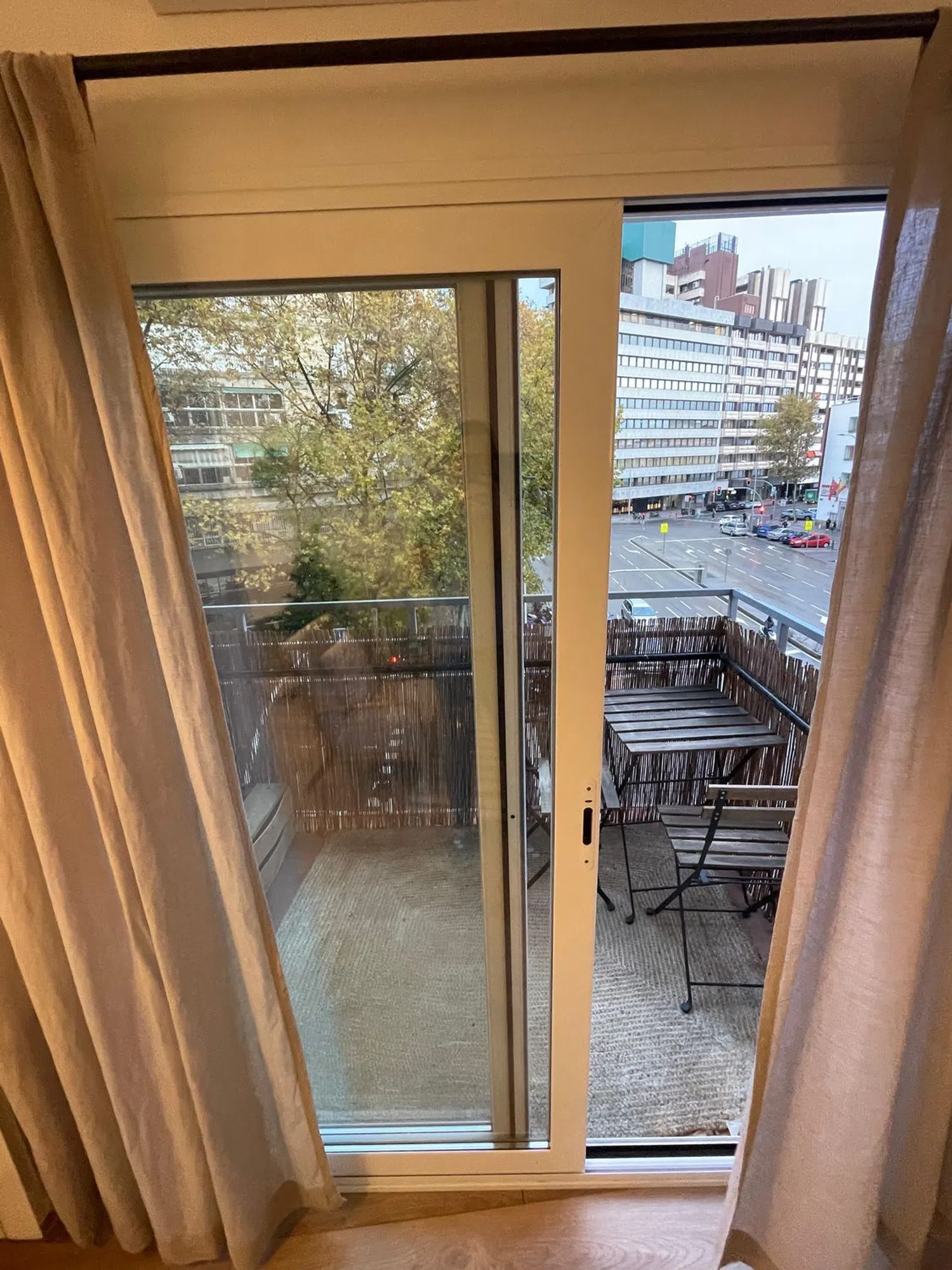 Piso en calle de la Infanta Mercedes, 97 - Foto 25