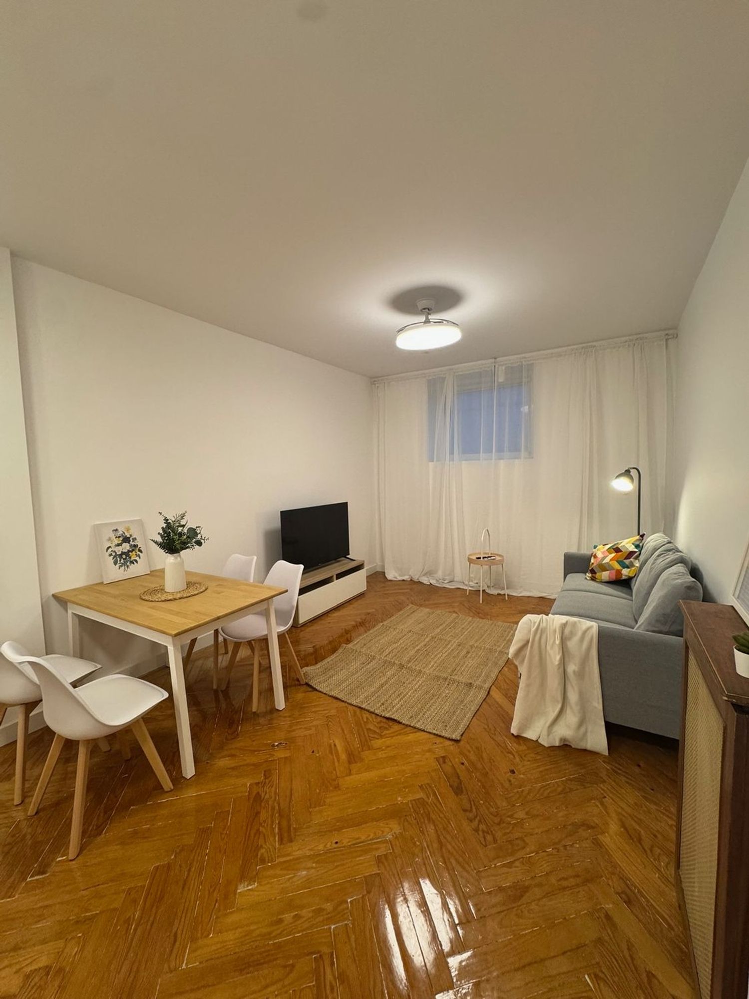 Piso en calle Portal de Belén, 4 - Foto 2