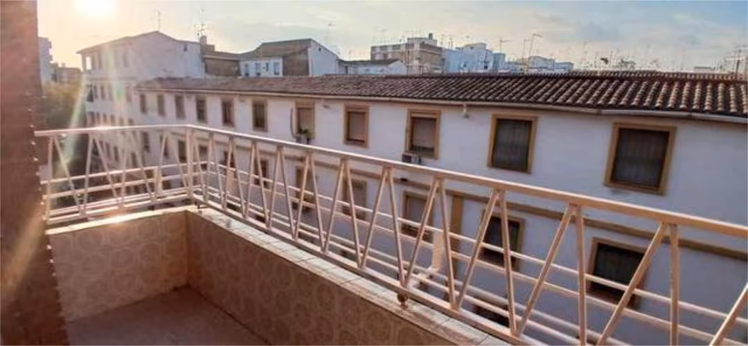 Piso en Ciudad Jardín - Foto 6