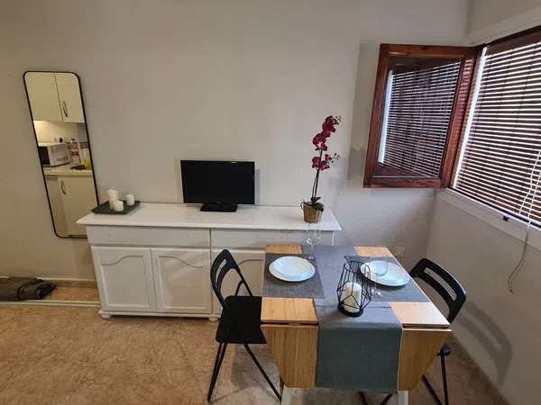 Estudio en cuesta de Santa Catalina, 1