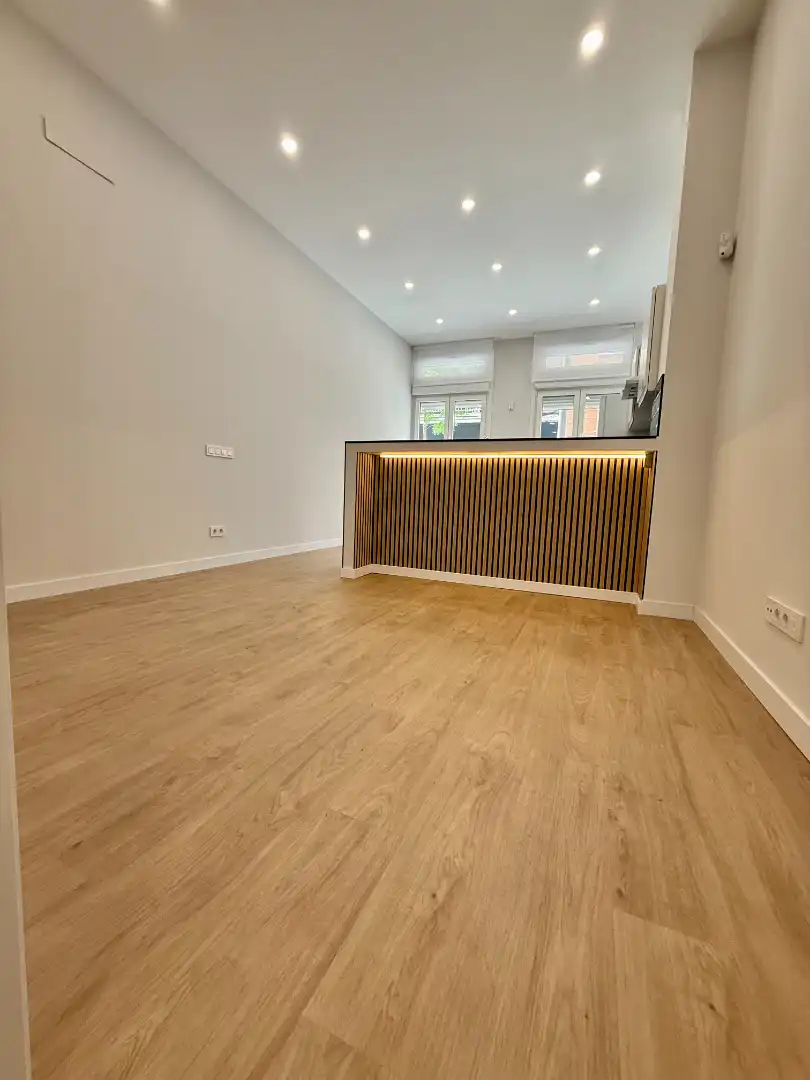 Estudio en  Calle de Martínez de la Riva 76 - Foto 3