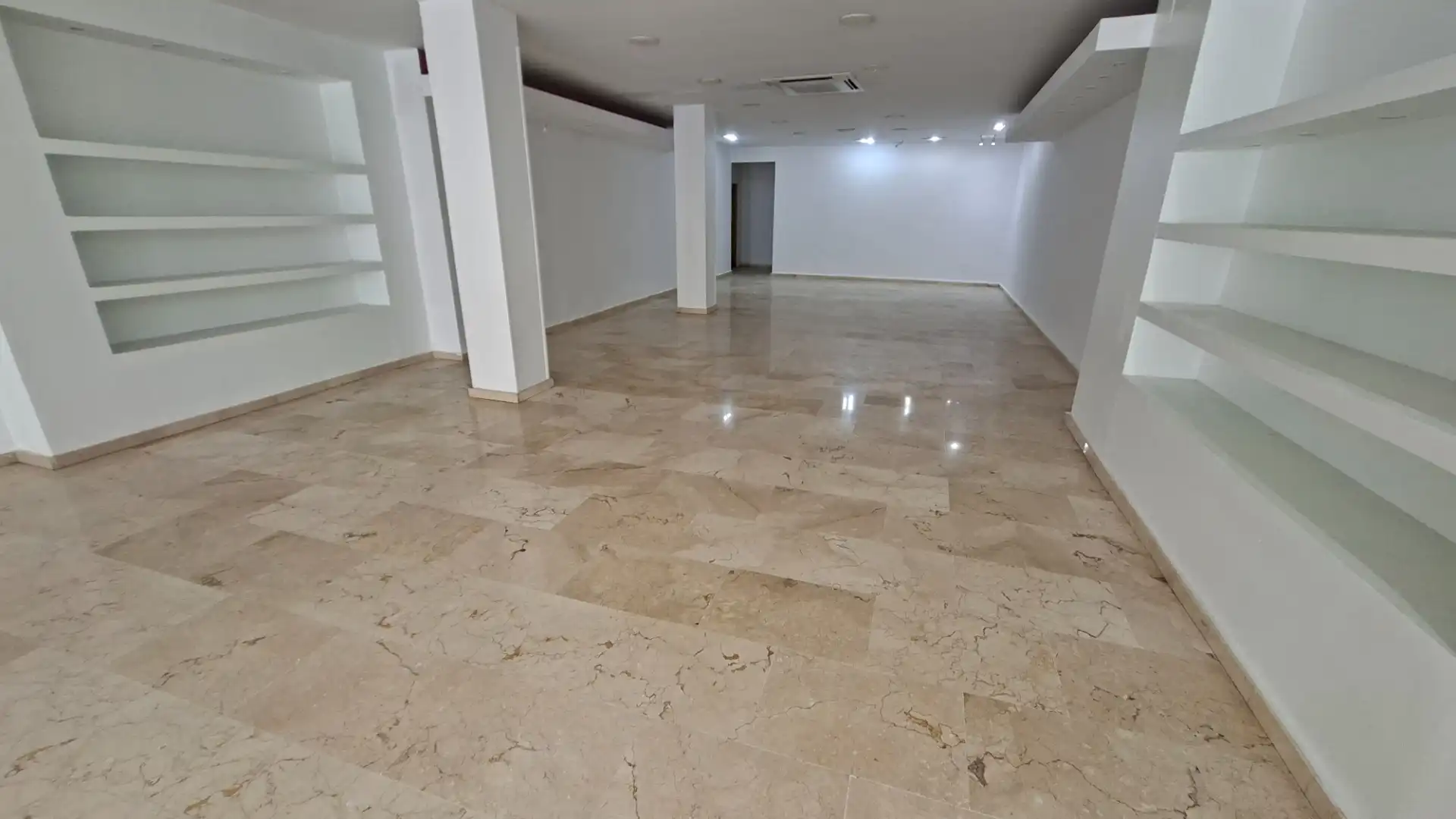 Local comercial en  Avinguda Ancha de Castelar 550 - Foto 6