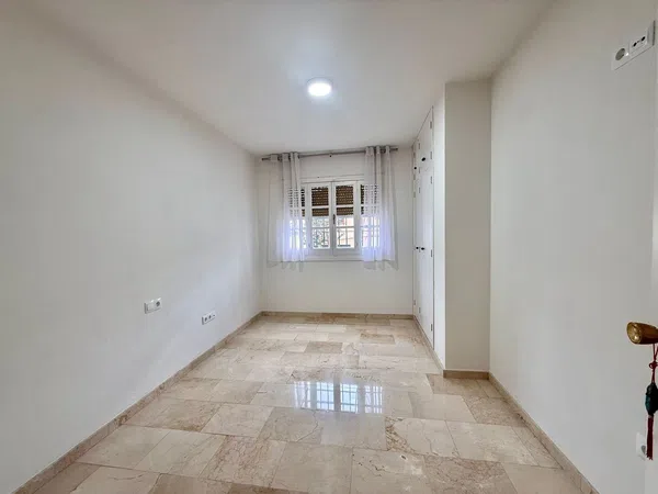 Piso en avenida Juan Sebastián Elcano, 109 - Foto 13