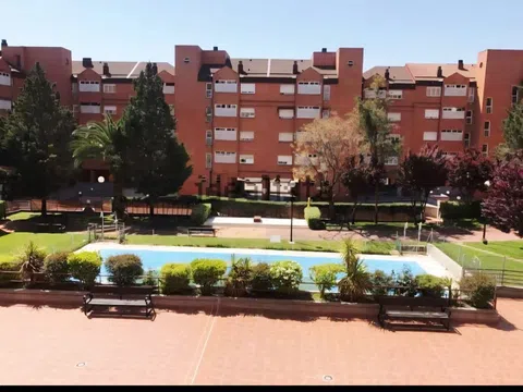 Piso en calle de Silvano, 124