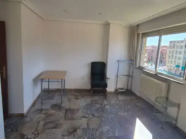 Piso en  Calle Miguel Hernández 5 - Foto 3