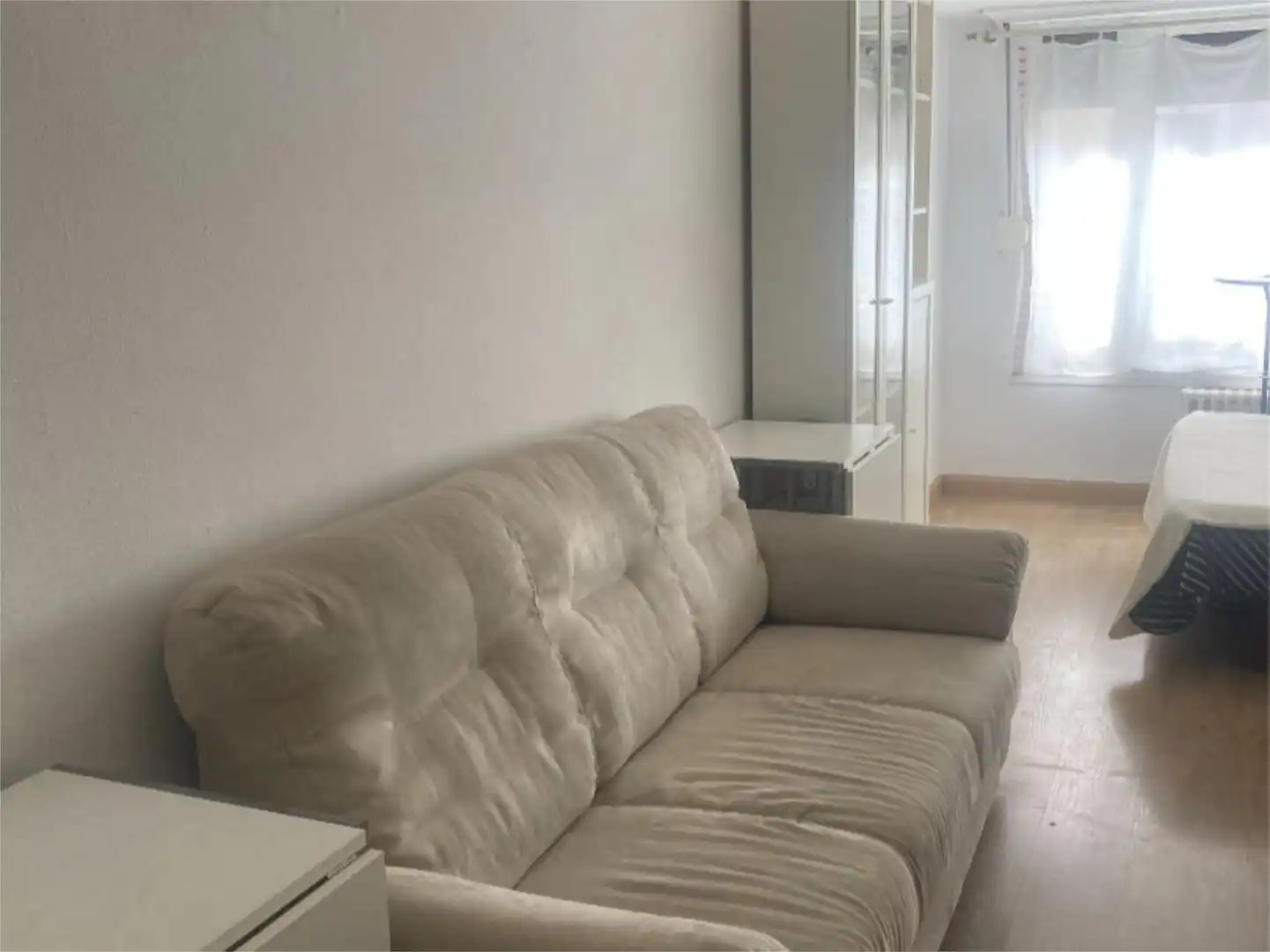 Estudio en  Calle de Eduardo Dato 14 - Foto 1