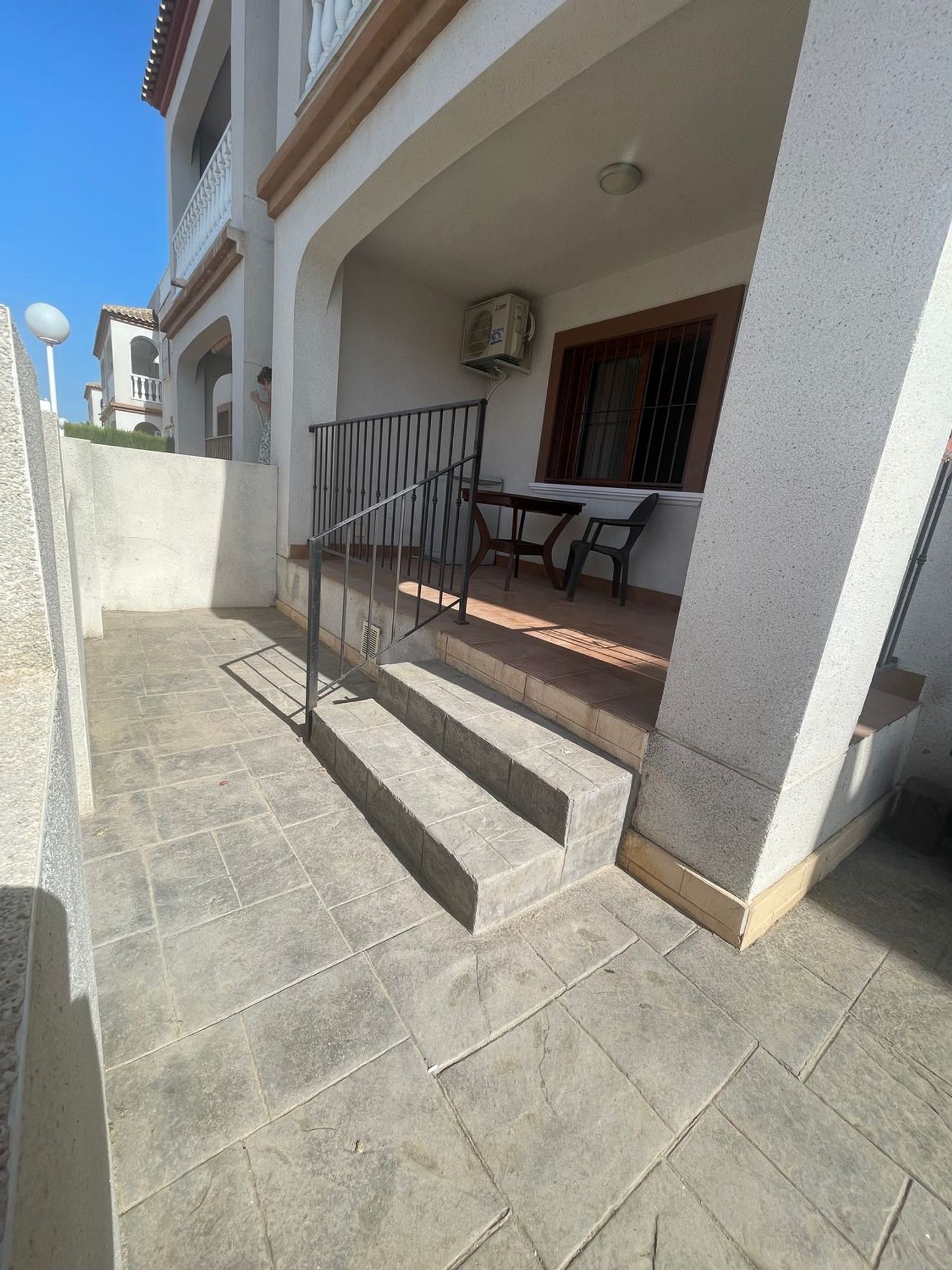 Chalet adosado en Avenida de las Cortes Valencianas, 5 - Foto 5