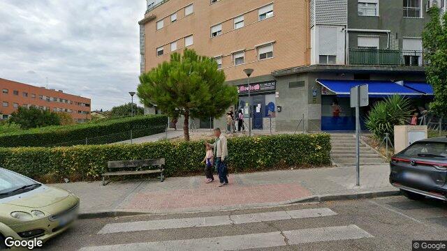 Vista de la calle de Piso en Avenida Pablo Iglesias, 84